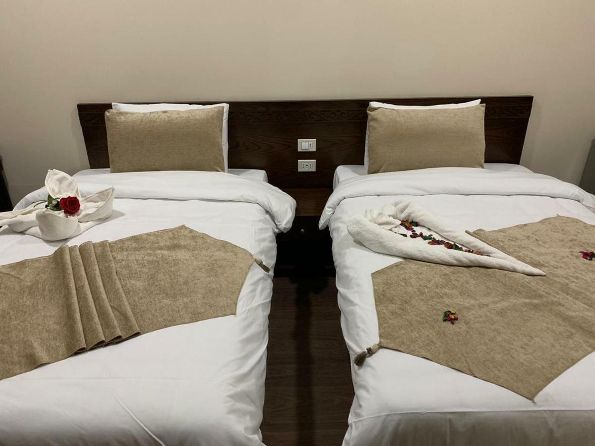 Miramar Talaat Harb Square Hotell Kairo Exteriör bild