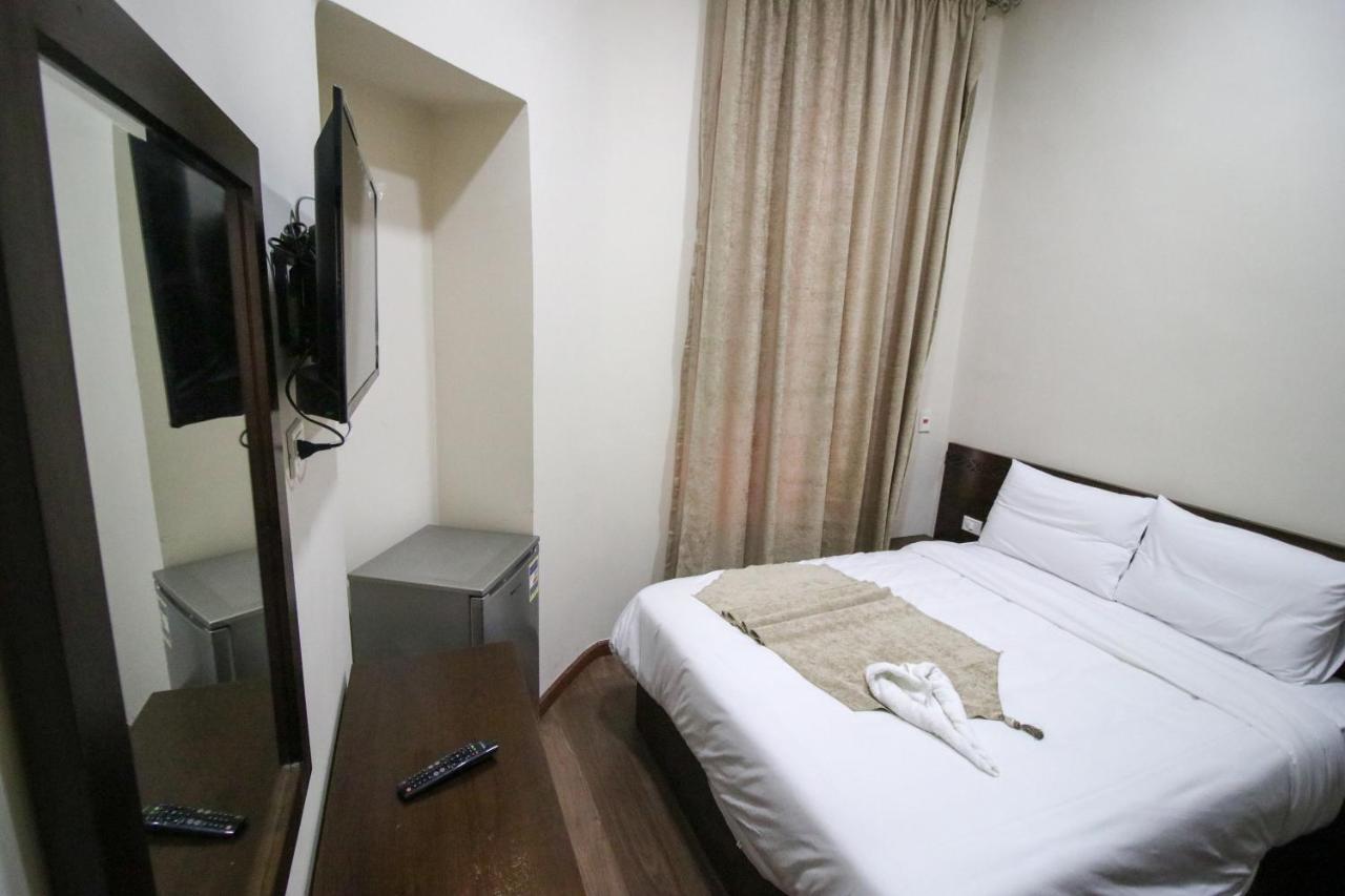 Miramar Talaat Harb Square Hotell Kairo Exteriör bild