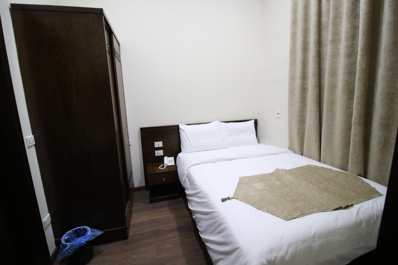 Miramar Talaat Harb Square Hotell Kairo Exteriör bild